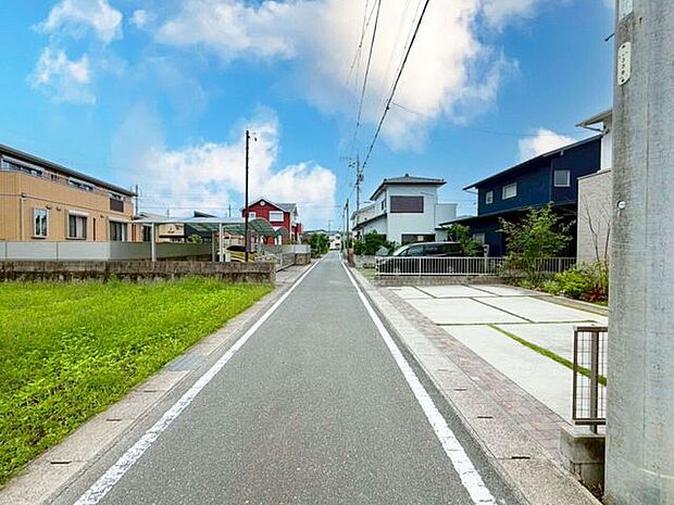 前面道路含む現地写真