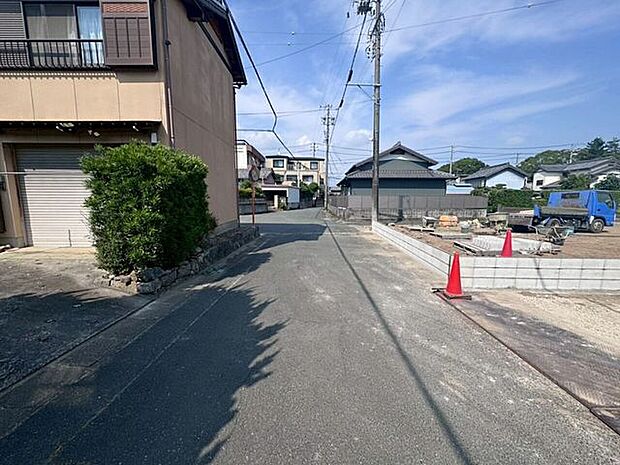 前面道路含む現地写真