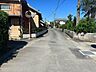 外観：前面道路含む現地写真