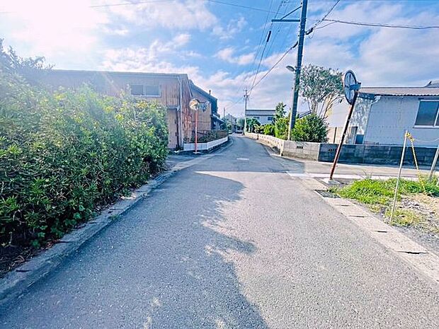 前面道路含む現地写真