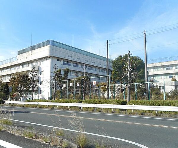 本郷中学校本郷中学校 880m