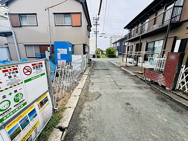 前面道路含む現地写真