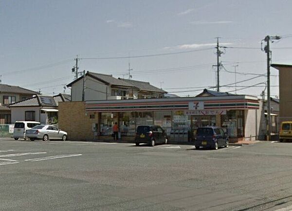 セブンイレブン　豊川三蔵子町店 490m