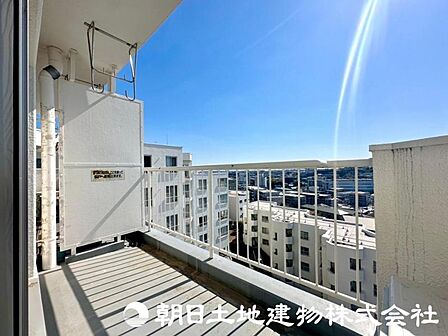 広さのとれた日当たりの良いバルコニー!