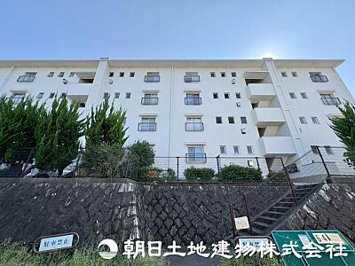 外観:室内は新規リノベーション済みとなっております! 外観:室内は新規リノベーション済みとなっております!