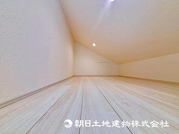 大きな荷物も楽々収納できます！