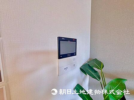 「見える安心」をカタチにしました。誰が来てもわかる様にモニター付きインターホンを設置。