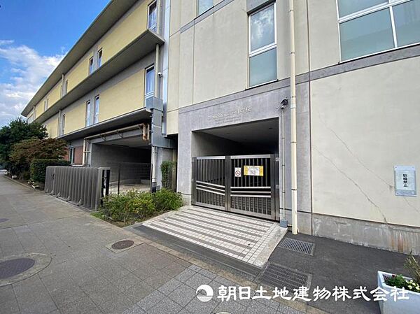 世田谷区立塚戸小学校まで約750ｍ