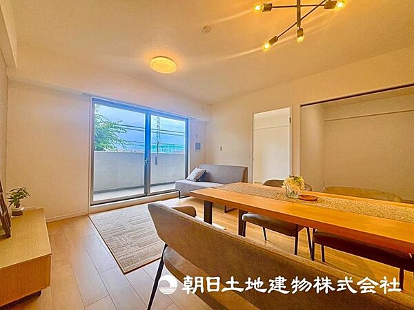 家族はもちろんご友人たちもリラックスできる風通しの良い住宅です。