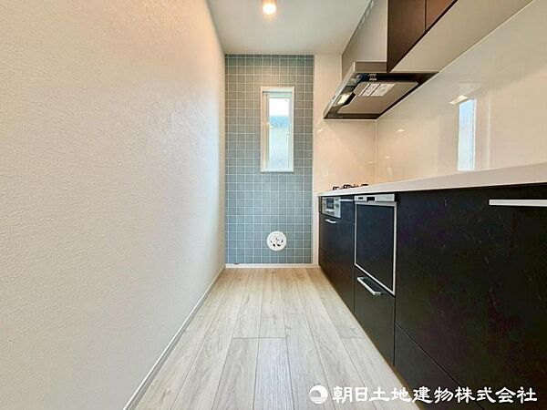 最新の設備のキッチンで日々の家事も快適に過ごしていただけます！