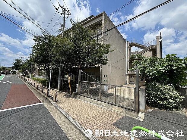 砧南小学校まで約1500m!