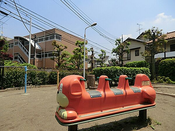 狛江市立稲荷森児童遊まで210m
