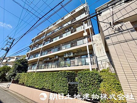 毎日のお散歩も快適な緑に恵まれた閑静な住宅地は、伸び伸びスローライフを叶えてくれます。