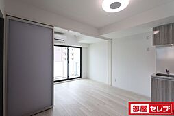 グランドゥール名駅西(旧ルネフラッツ名駅西) 7階1LDKのリビング/ダイニング