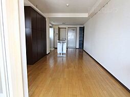 ジラールペルゴ 3階ワンルームのリビング/ダイニング