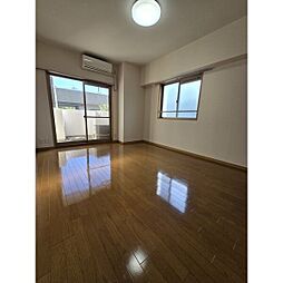 コンフォ清水 2階1Kのリビング/ダイニング