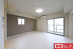 Flair丸の内(フレア丸の内) 10階1LDKのリビング/ダイニング