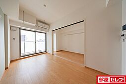 クレストタワー栄 10階1LDKのリビング/ダイニング