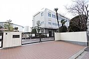 名古屋市立広見小学校 308m
