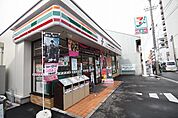 セブンイレブン名古屋栄生駅北店 281m