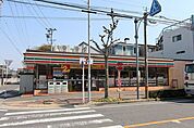 セブンイレブン名古屋筒井町4丁目店 57m