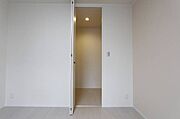 202号室内装写真参照