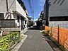 周辺：前面道路含む現地写真