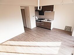 東武伊勢崎線 竹ノ塚駅 徒歩19分の賃貸マンション 6階1LDKのリビング/ダイニング