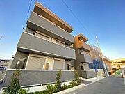 六町駅より徒歩8分 3階 築4年の賃貸物件