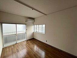 ホワイトハイムII 2階1Kのリビング/ダイニング