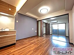 Warm天下茶屋 5階1LDKのリビング/ダイニング