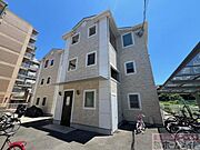 今宮駅より徒歩14分 築6年10ヶ月 3階建の賃貸物件