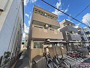 住ノ江駅より徒歩9分 築11年2ヶ月 3階建の賃貸物件