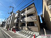 天下茶屋駅より徒歩13分 築1年6ヶ月 3階建の賃貸物件