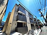 天下茶屋駅より徒歩11分 築4年3ヶ月 3階建の賃貸物件
