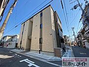 天下茶屋駅より徒歩10分 築7年4ヶ月 3階建の賃貸物件