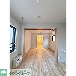 ウェルスクエアイズム千川II 1階1LDKのリビング/ダイニング