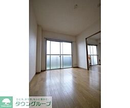 メゾン・ド・ルミエール 203 2階2DKのリビング/ダイニング