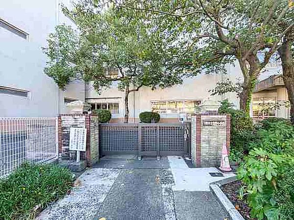 下関市立生野小学校までの距離914m