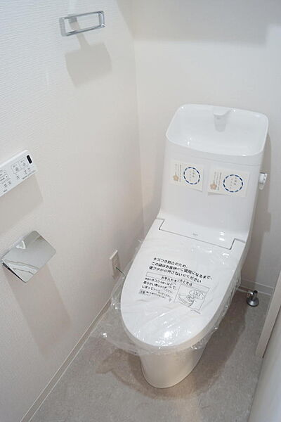 温水洗浄機付トイレ。
