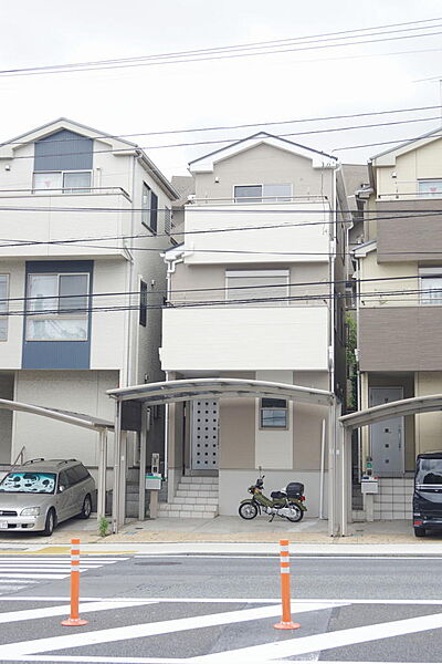 新たに外壁塗装済み