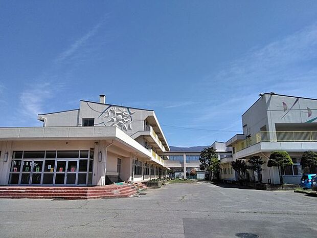 塩尻市立吉田小学校吉田小学校 1110m
