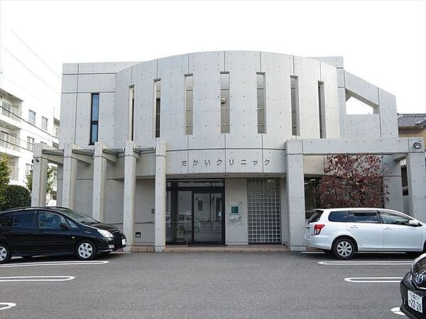 さかいクリニック診療科目/内科、消化器科、アレルギー科、小児科　診療時間/9：00～12：00、16：00～19：00　休診日/水曜午後、土曜午後、日祝　駐車場10台完備 810m
