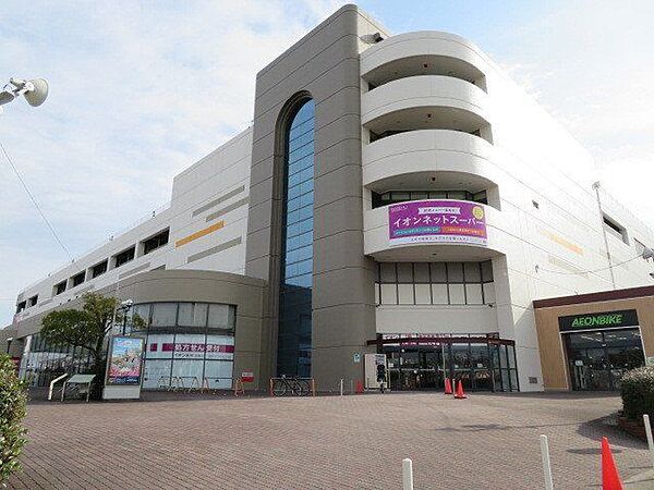 イオン南陽店食品売り場8:00～23:00　専門店街10:00～21:00　ファッション、飲食、サービスなどの専門店で構成されたショッピングモールです。 420m