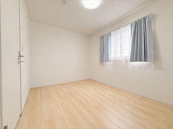 ※実際の写真から生活用品を消すCG加工をしています。木目の落ち着きを感じられます。