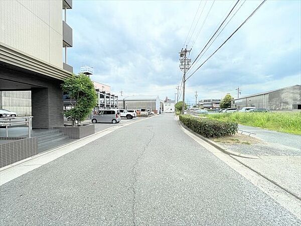 近隣の雰囲気は実際に見て、感じていただくのが一番です！ぜひ現地を見に来てください♪お問い合わせお待ちしております。