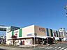 周辺：ナフコトミダ熱田店夜20時まで営業しています。地下鉄六番町の近くにあり、駐車場完備なので沢山のお買い物も便利です。駅に近いのでお仕事、お出かけ帰りにも寄っていけるのはうれしいですね。 590m