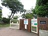 周辺：名古屋市立港南中学校【名古屋市立港南中学校】校訓：「共汗、共学、共生」思いやりの心とコミュニケーション能力の育成を目指す。平成22年度に開校60周年を記念し、全校生徒でタイルによるモザイク壁面を作…