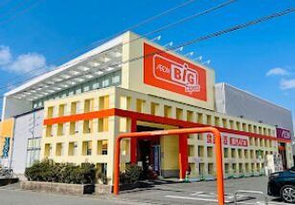 ザ・ビッグエクスプレス 南陽店【直営売場営業時間　7:00～21:00定休日　なし(年中無休)駐車場　あり(60台)ポイントカード　有り駐車場が広く、車での買い物もスムーズにできる 800m