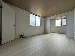 グランスイート森　B棟 203 2階1LDKのリビング/ダイニング